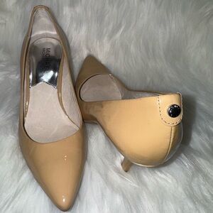 Michael Kors Women's Tan Pumps